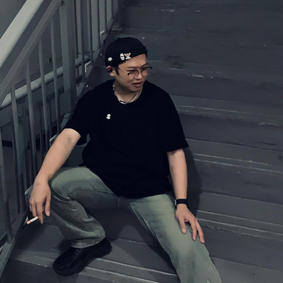 茶红造型-皮皮老师