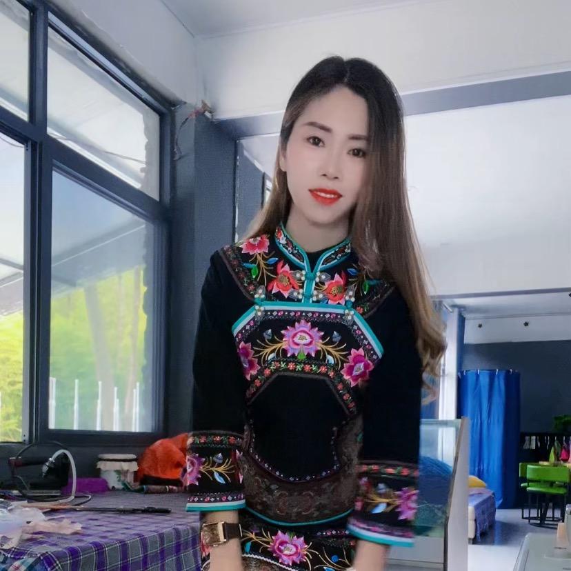 安梅印象布依服饰