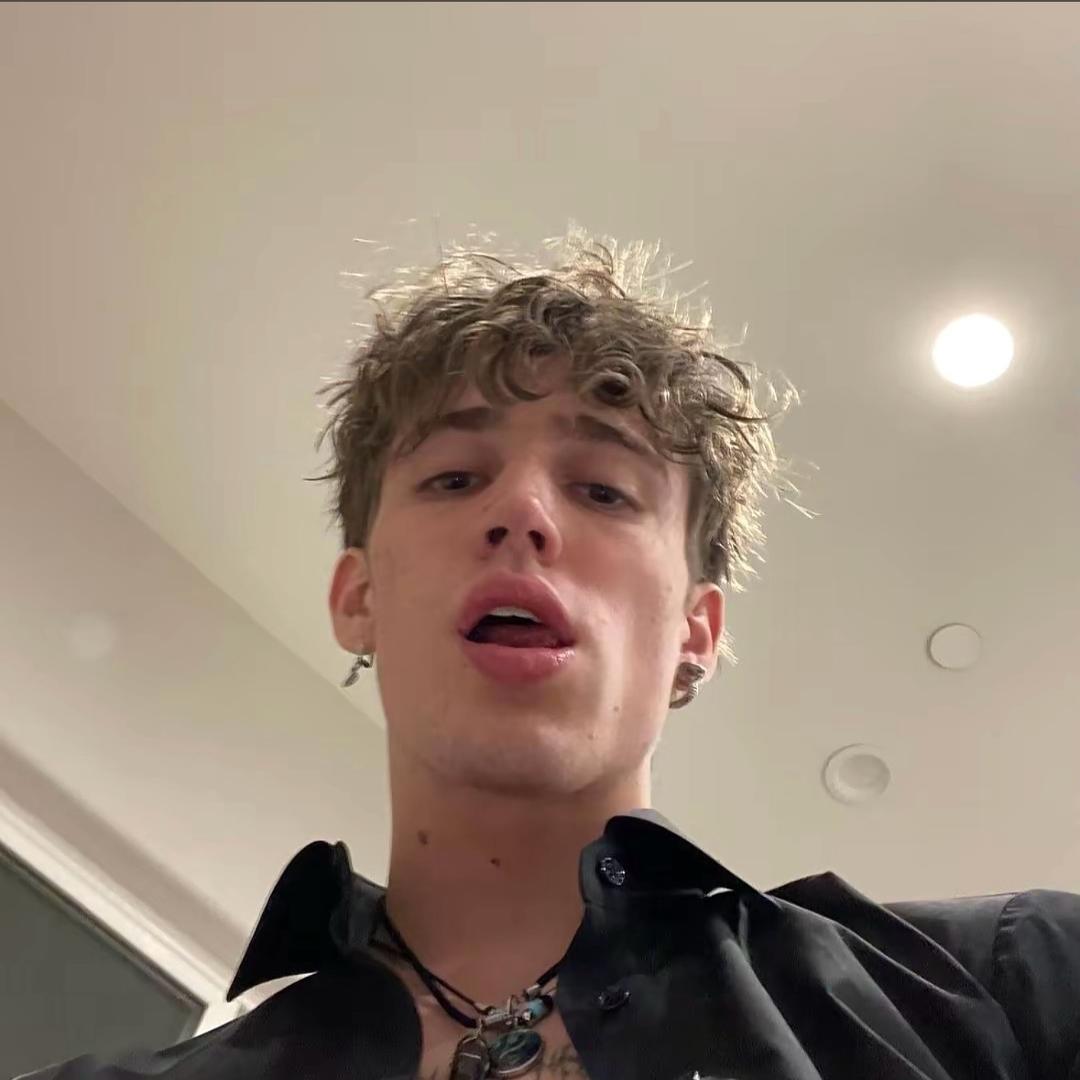 阳光美式大男孩