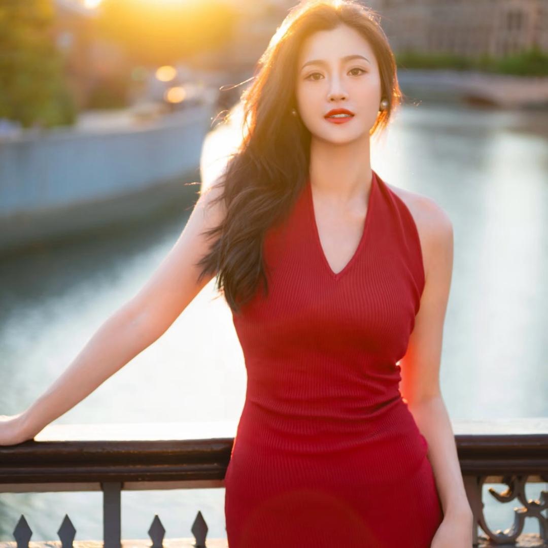爱吃榴莲的小平
