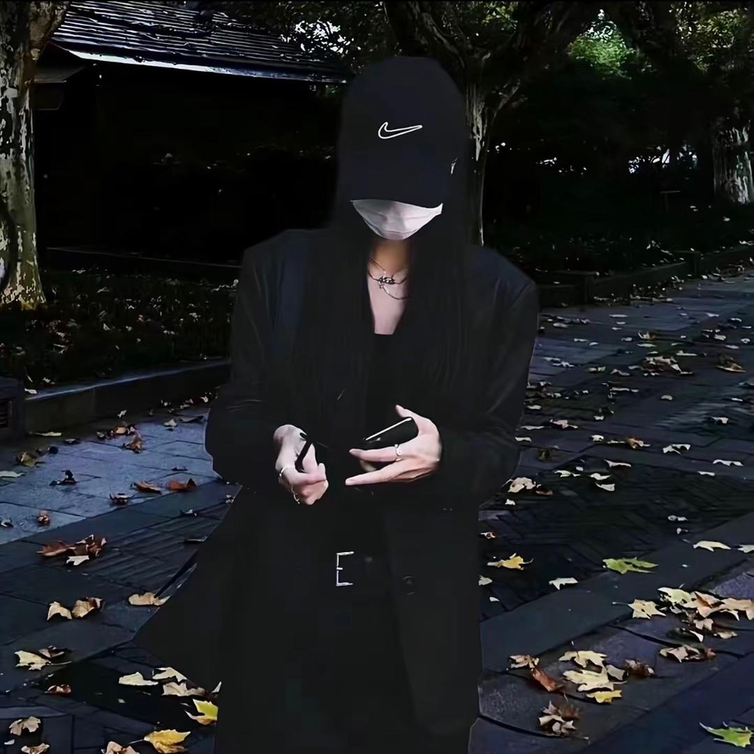 龙百亿.