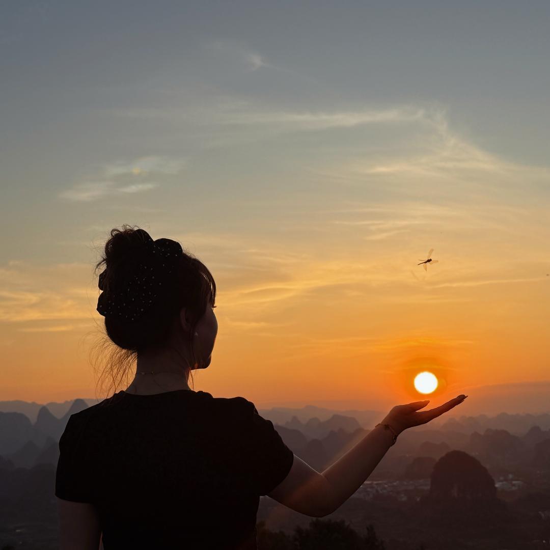 10 ♋🔮💡🔑💰🏆🌹🔮