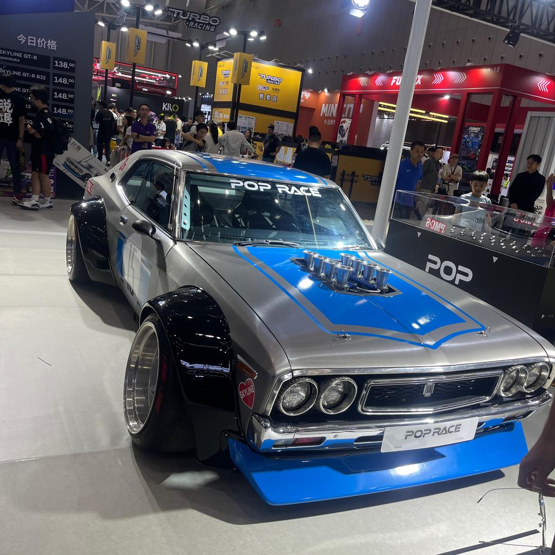 名车汽服99年修车小伙（关注必回）