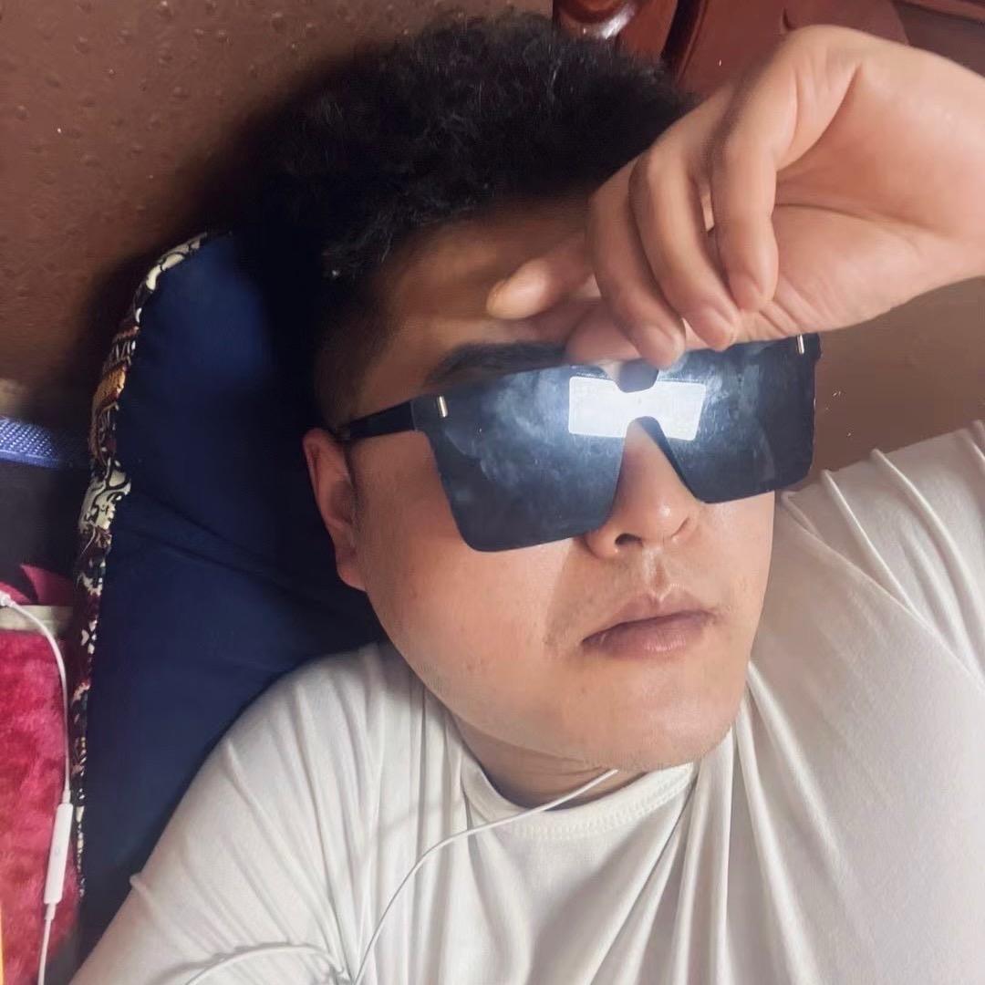 Blue Seaand Blue Bay