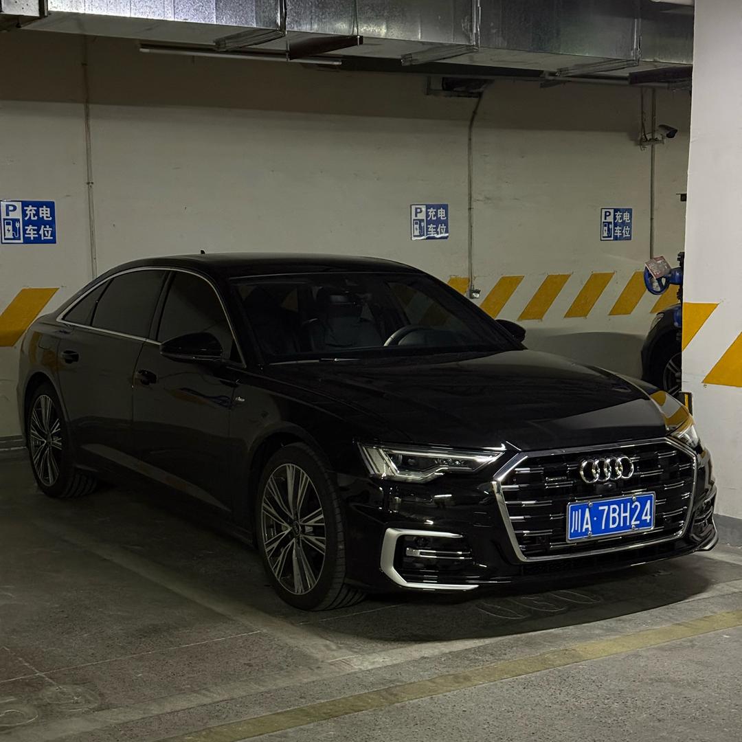 小镇奥迪