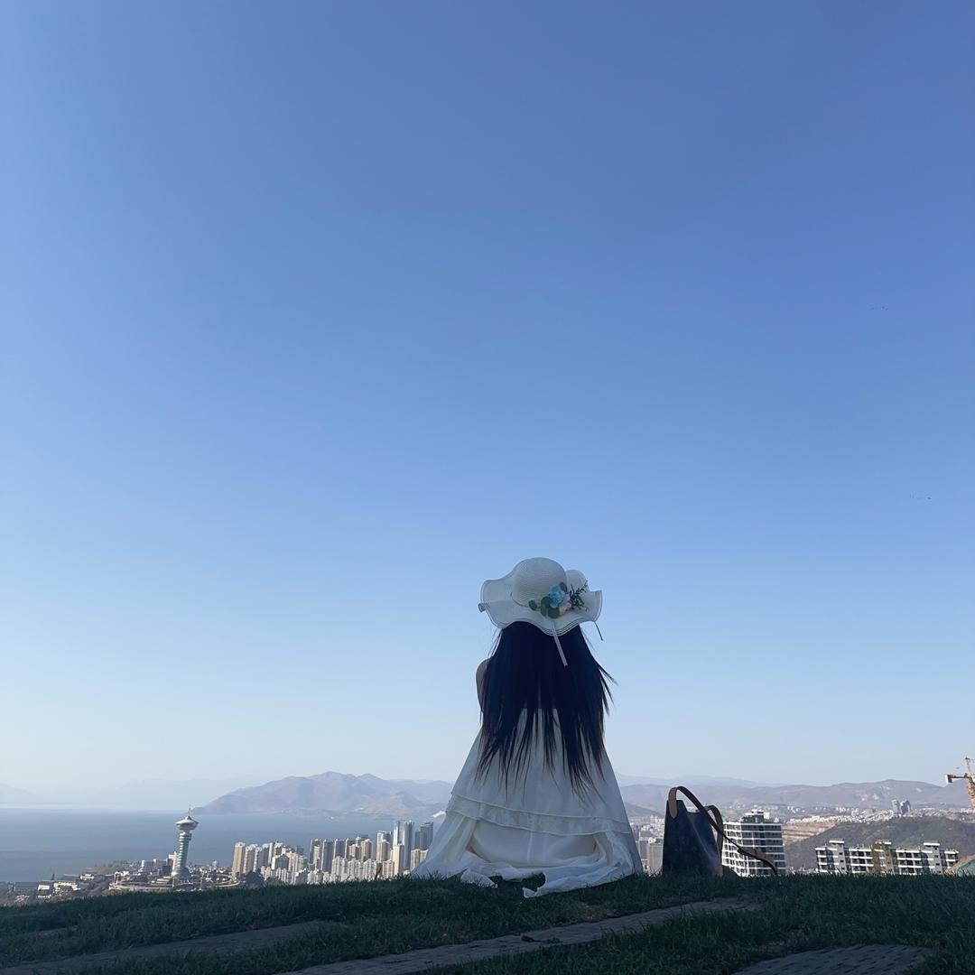 “小姐姐有点歪💗
