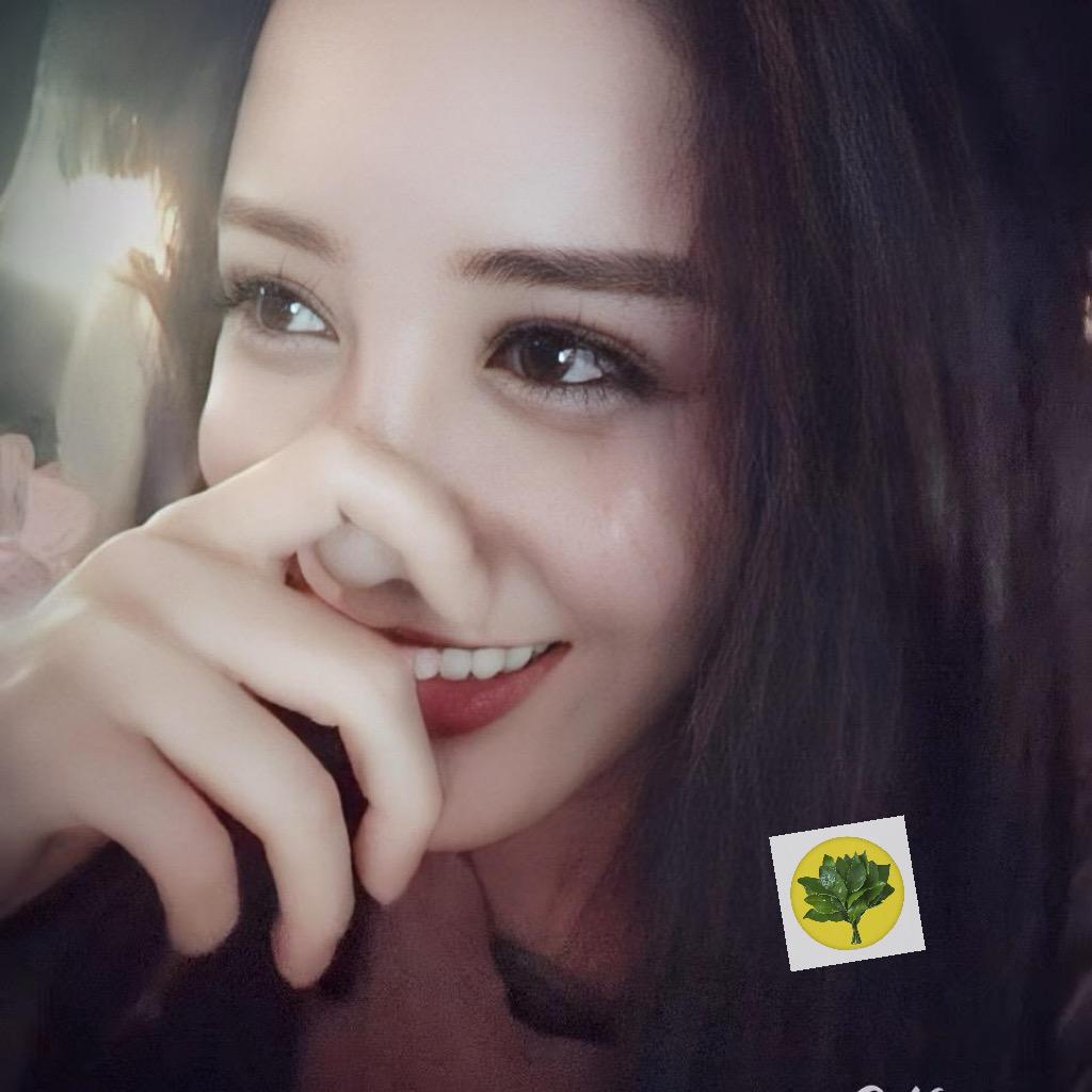 悦悦.