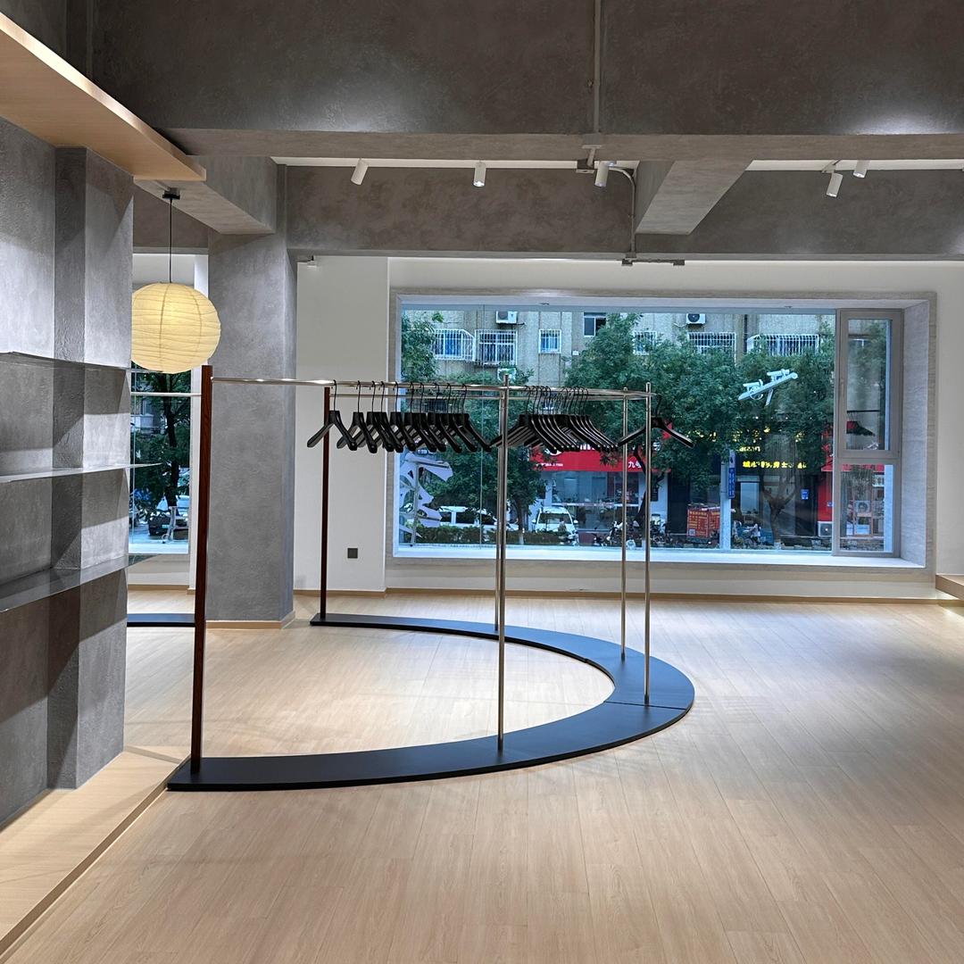 长春模特货架（唐山衣架货架定制）