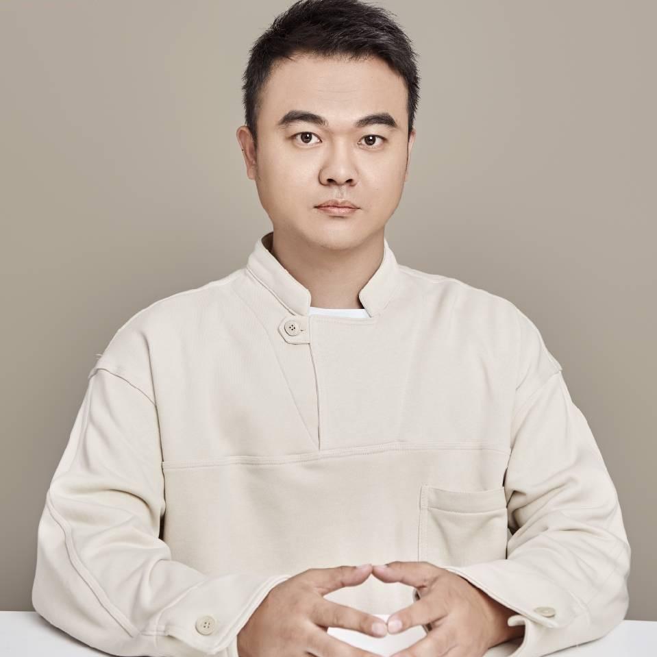 晋吉鼎鼎