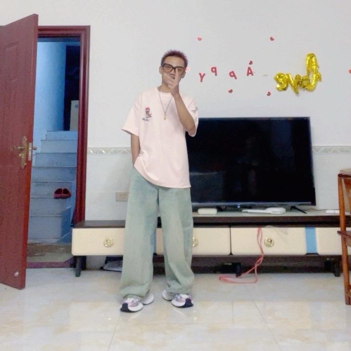 夏天的小帅@
