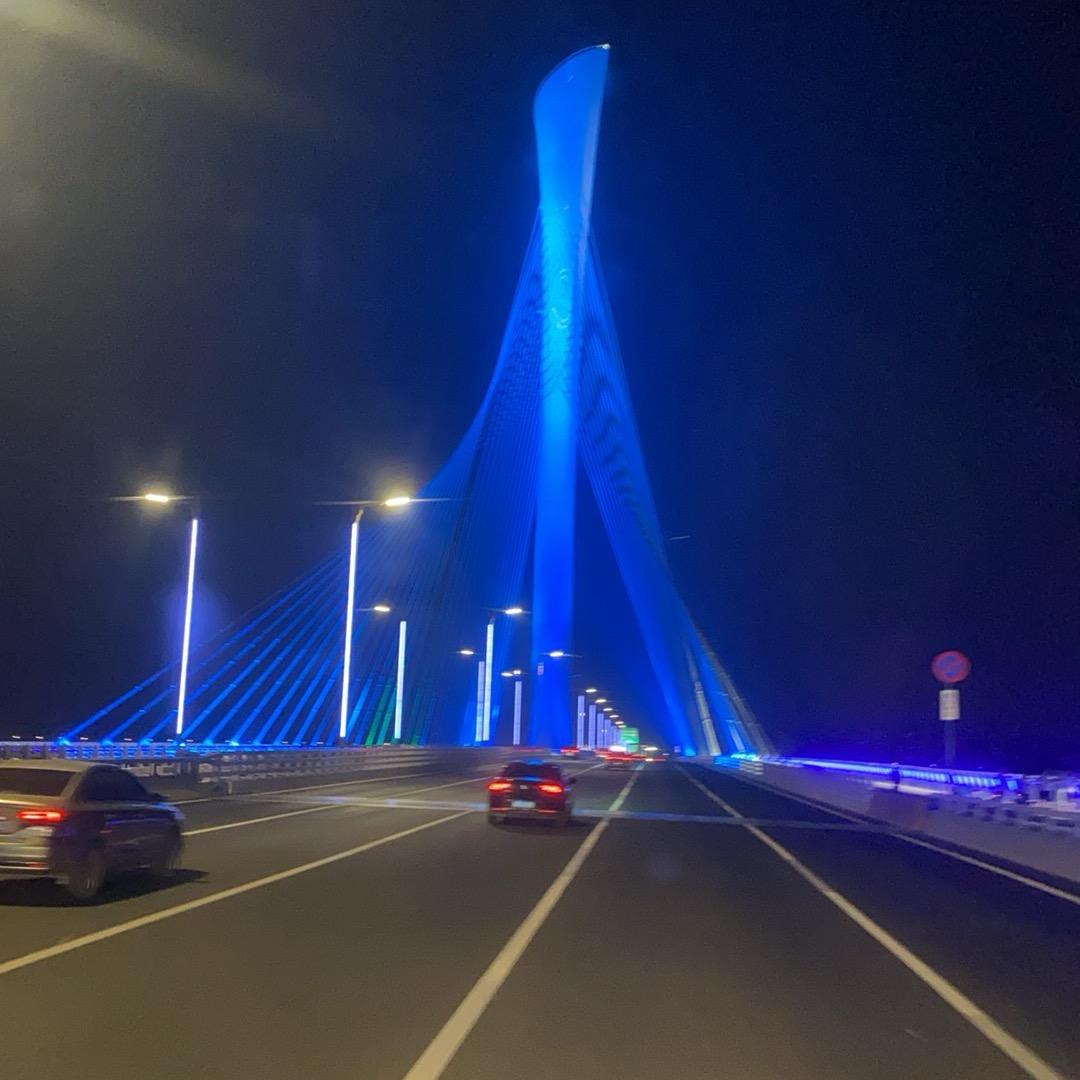 润贺鸟业