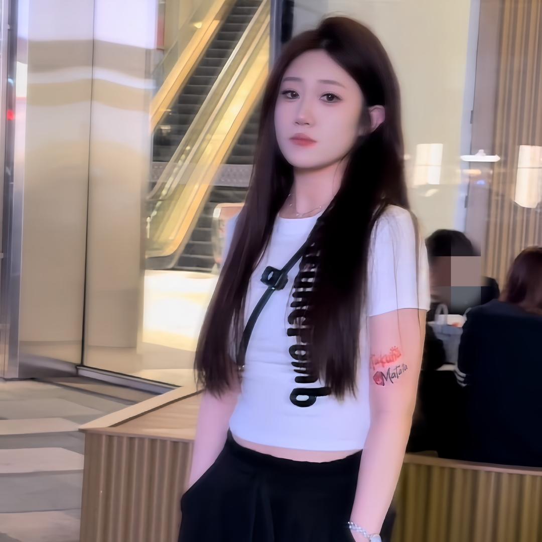机小白 佳佳（华强北第一腿）