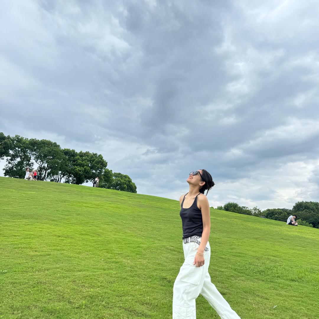 Lin梨梨穿搭.
