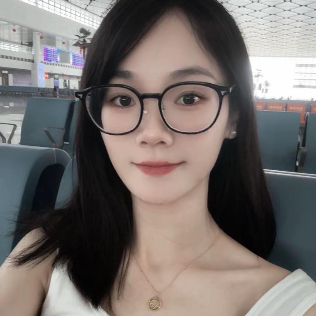 爱喝丝绒拿铁