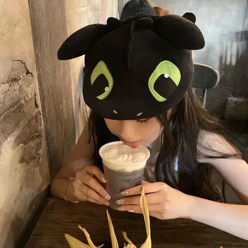 小莹.