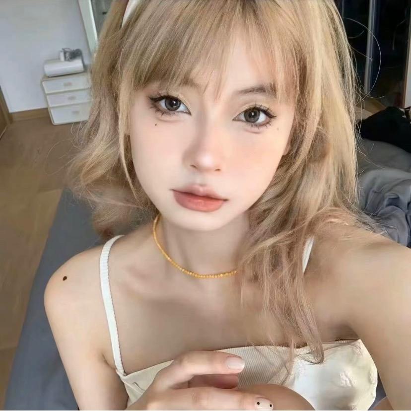贝贝.