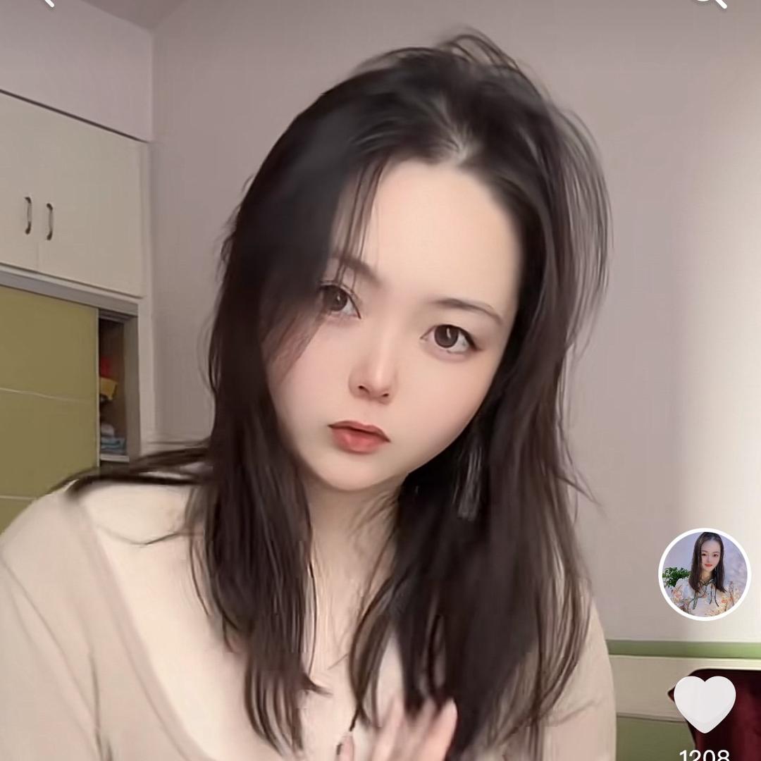 Fiona是颗小草莓🍓