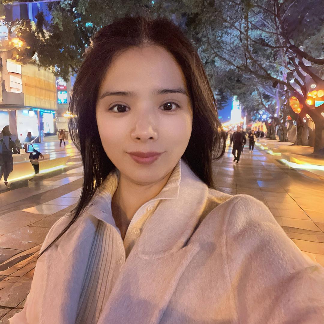 君君小阿姨