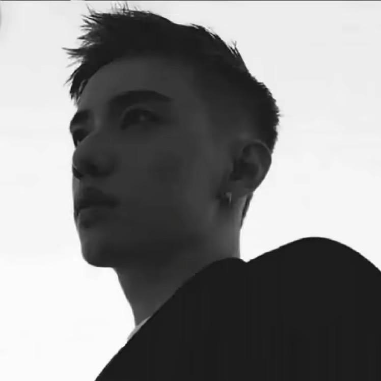 𝒉𝒖𝒐𝒛𝒐𝒏𝒈𝒘𝒖𝒋