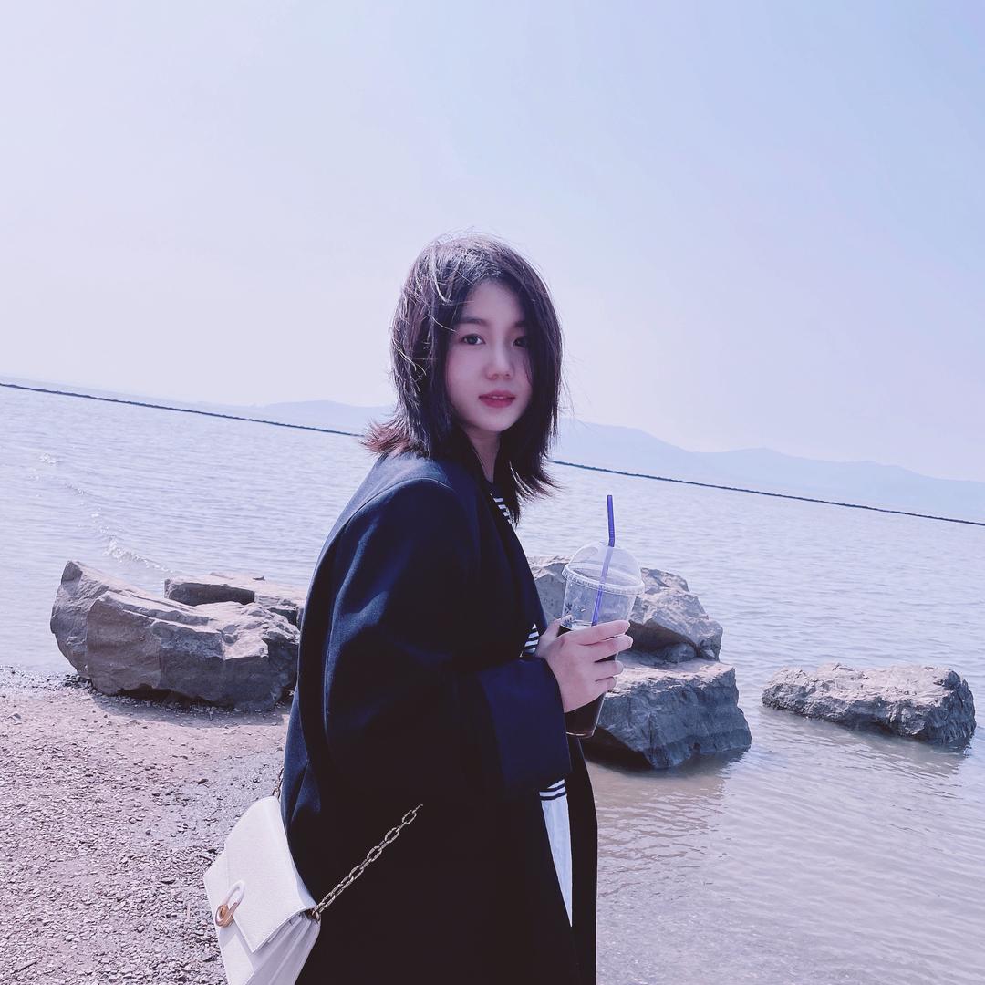 落伊