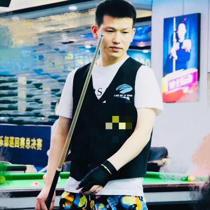 恐龙台球🎱孔露
