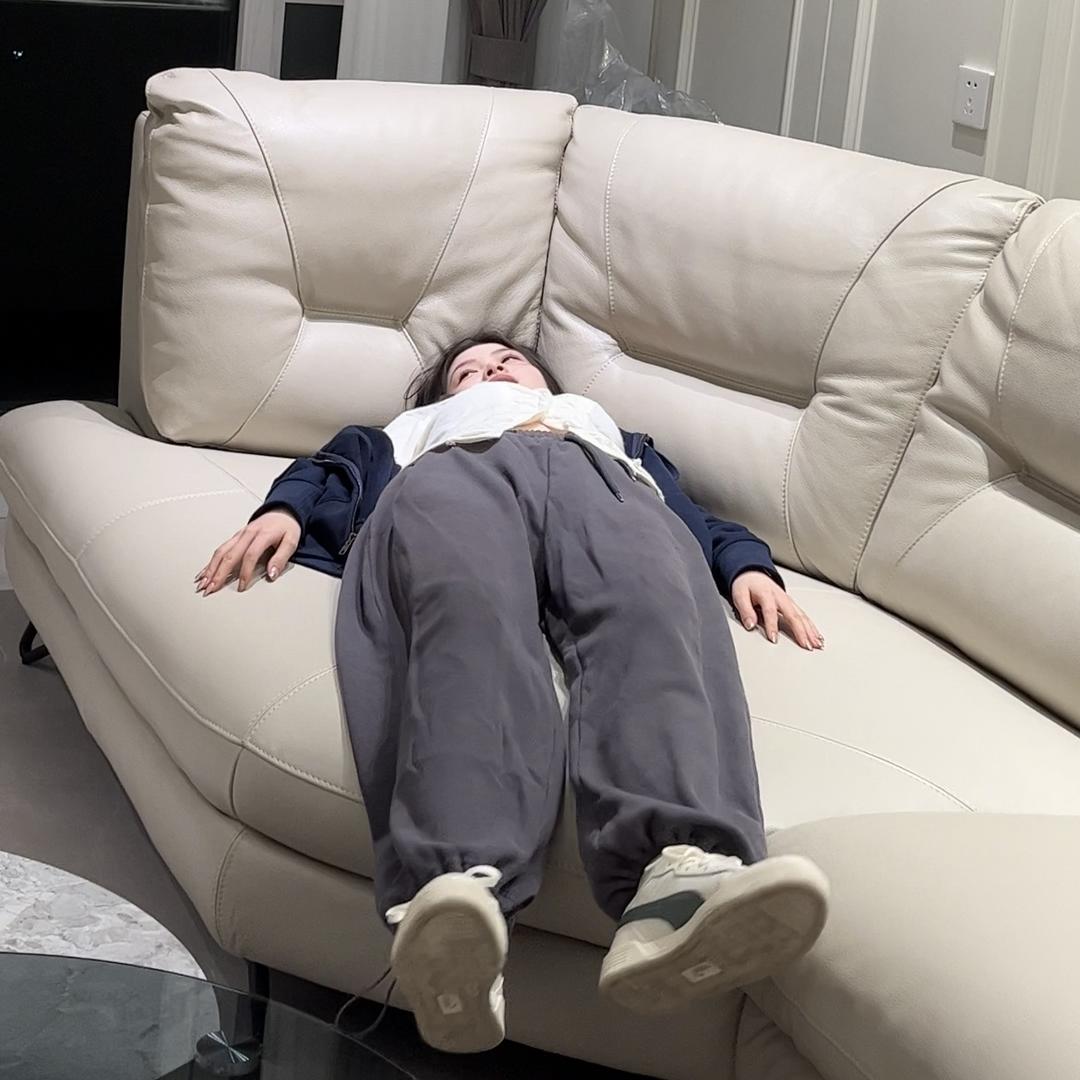 彤彤不能不吃饭啊