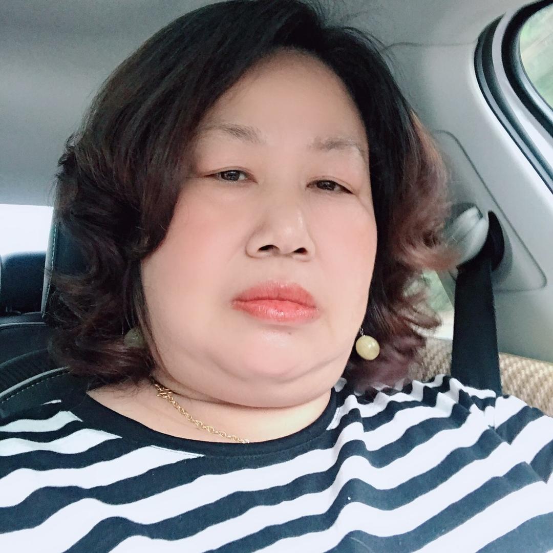 老鼠🐁爱大米jihuer