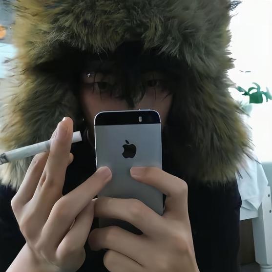 会飞的乐乐.