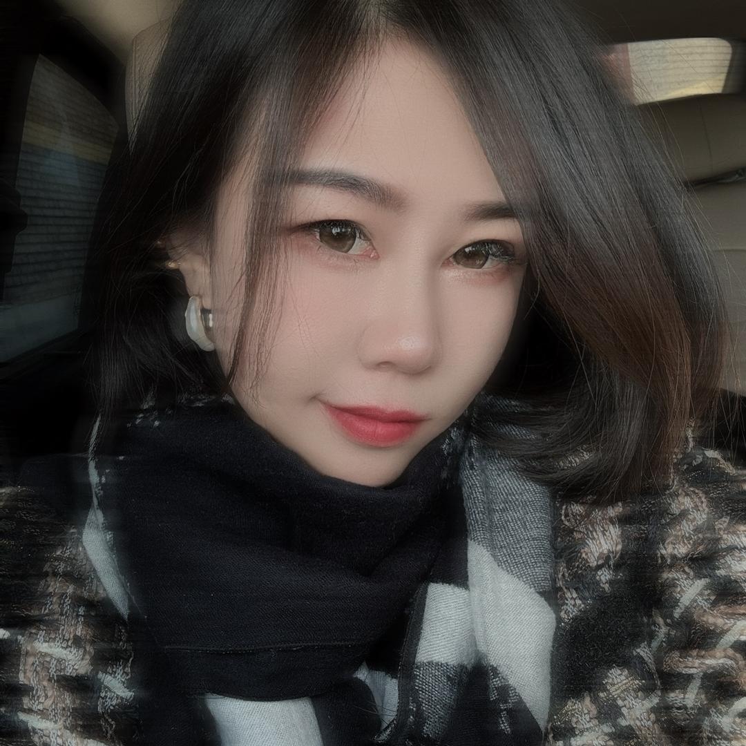 ༺ Queen