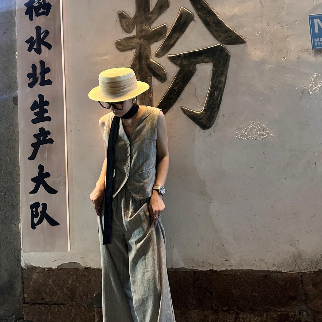 荷花池鑫娜轻奢服饰批发部