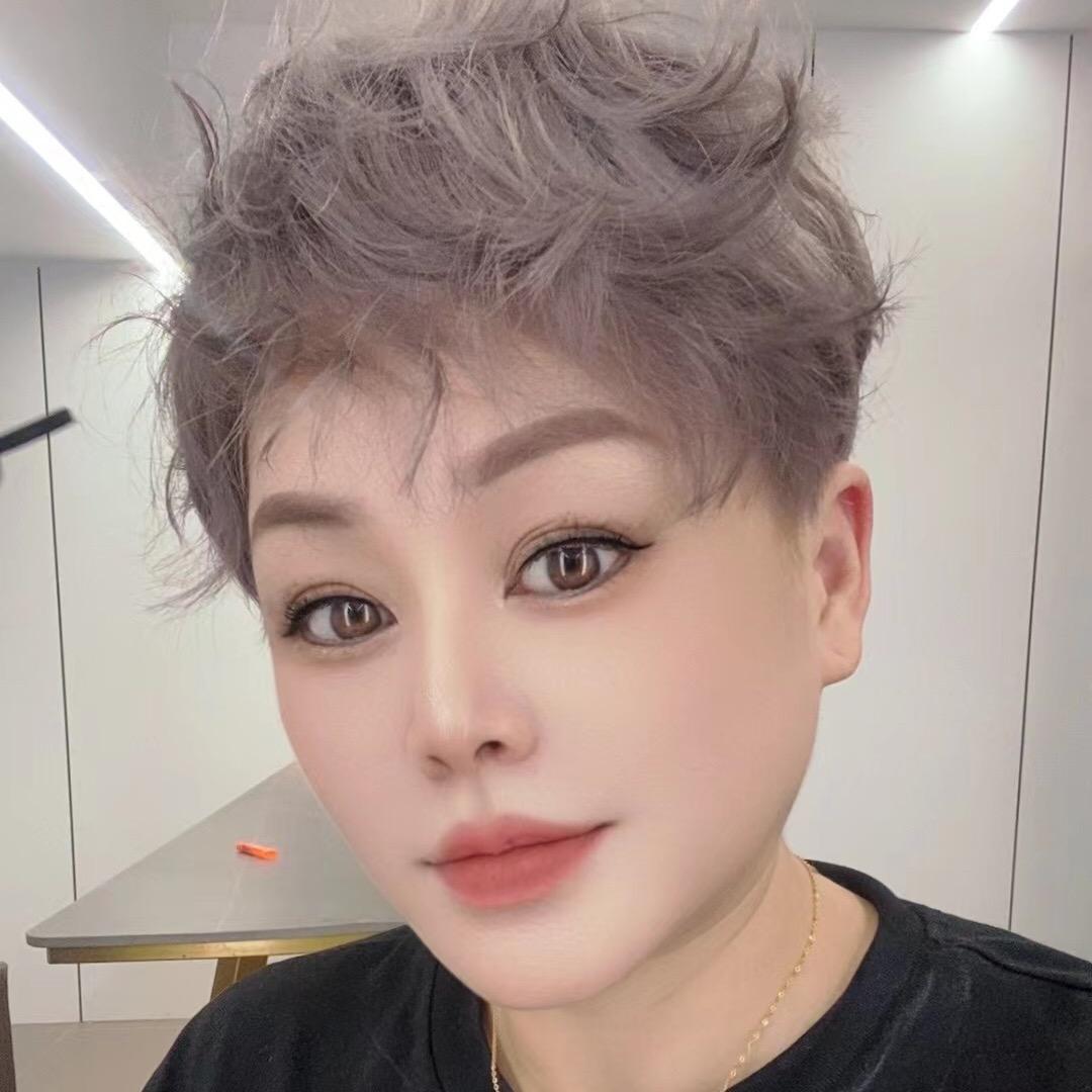 卖珠宝的燕子
