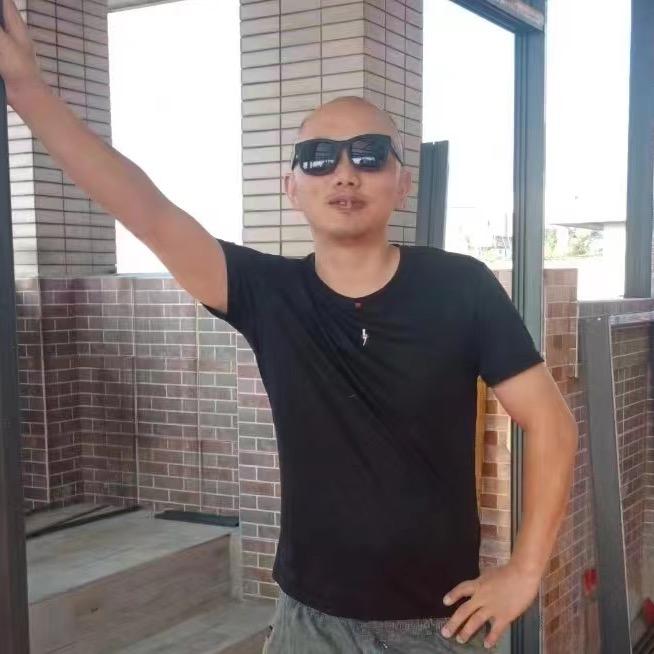 其实爱唱歌(坤聲调音台)