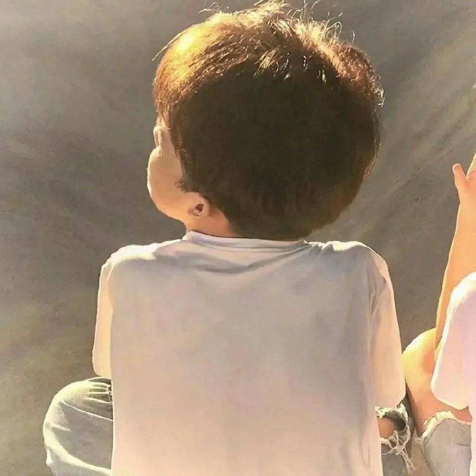 He。