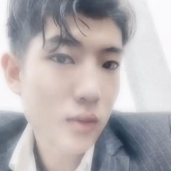 纯情小白