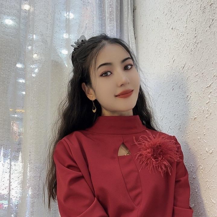 UZ.SaRWE女装店
