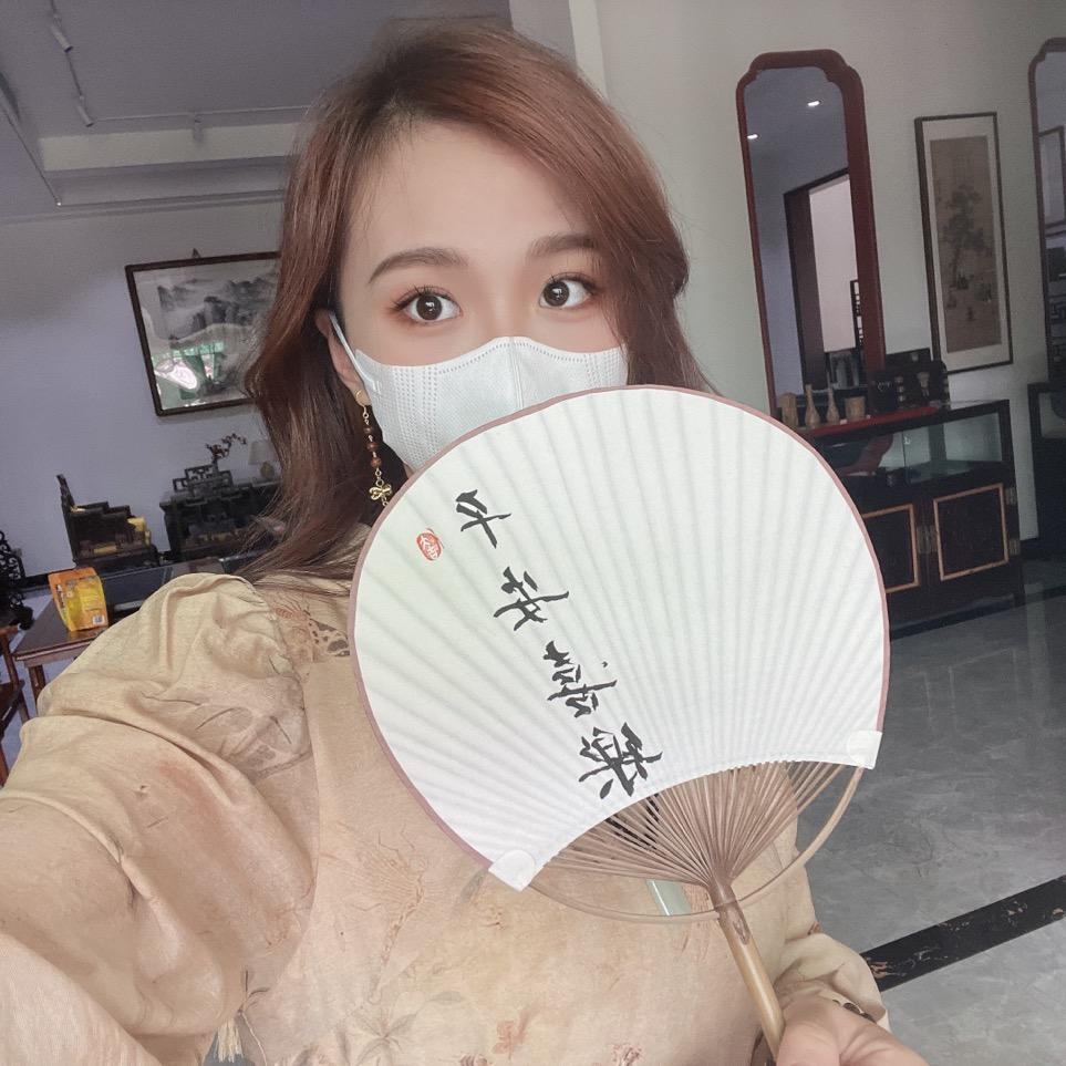 问鼎红木甄选馆