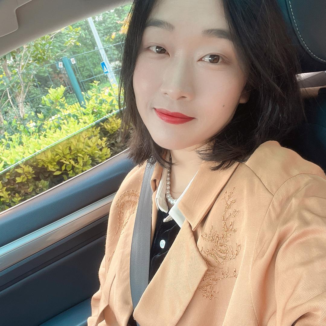 姚佳