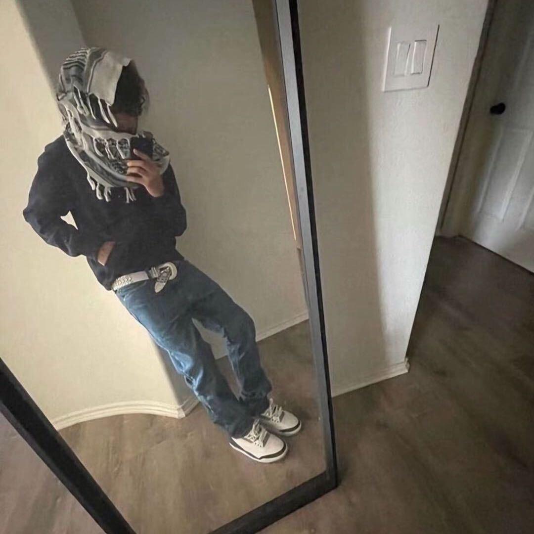 @Yies1c_yyyu