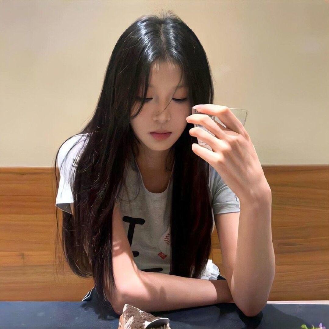 吃不撑小然