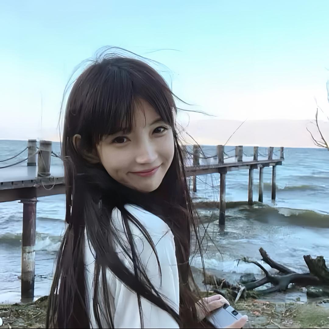 沫曦.
