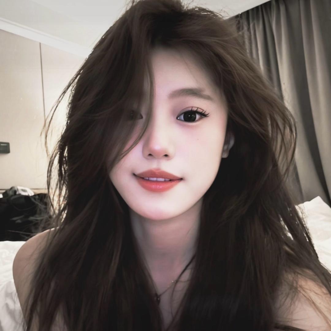 A.小美