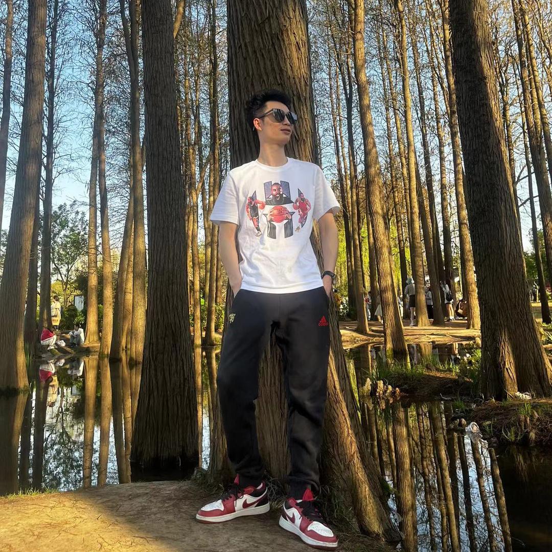 自家天然百花蜂蜜，有需要请私信！