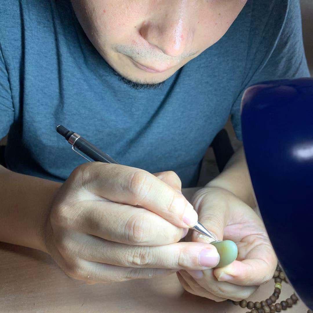 重庆卢多多翡翠珠宝工作室