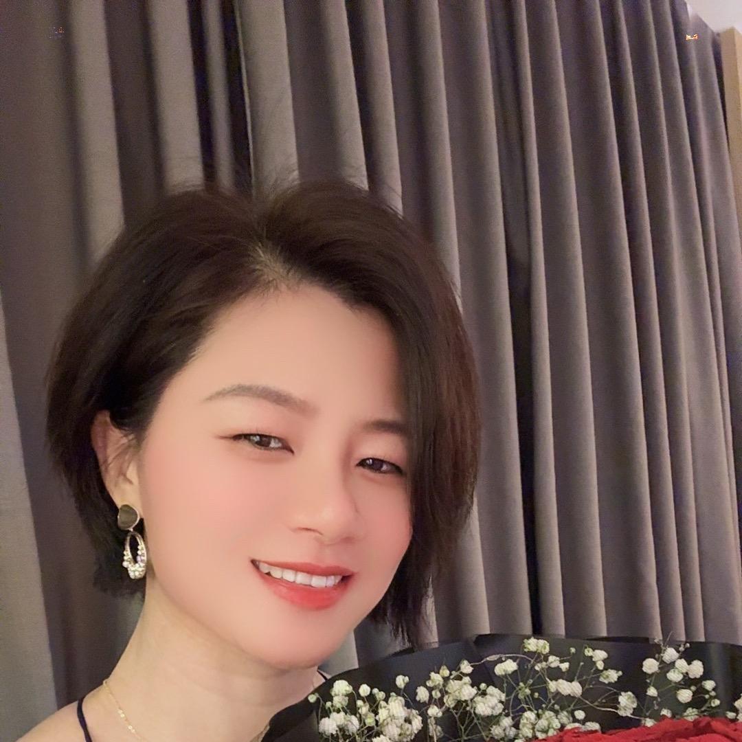 爱笑的婷婷