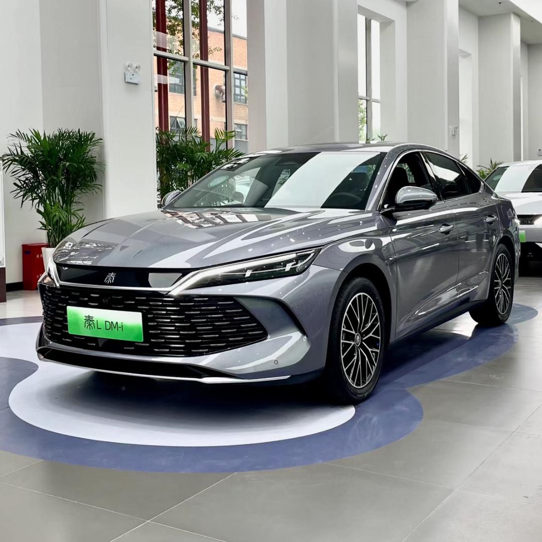 比亚迪. CARS