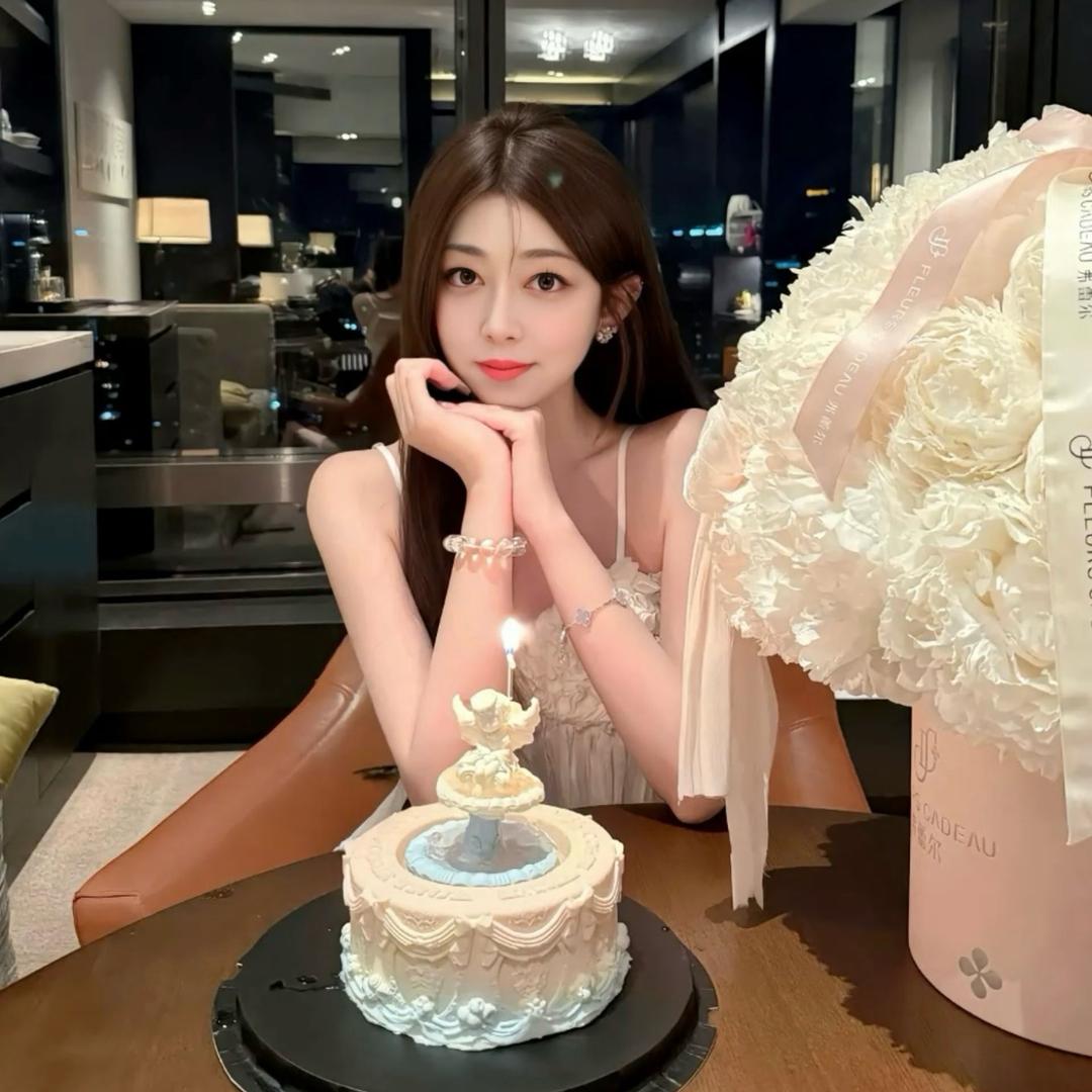 🌞: 𖠚ᐝK宝🥂🍼🍸❤️