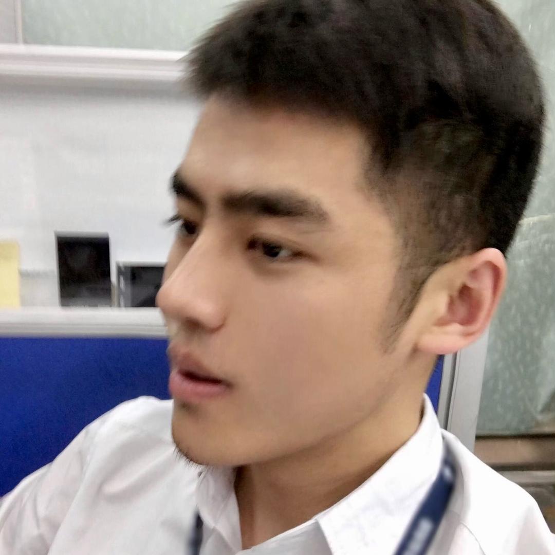 译晨钧