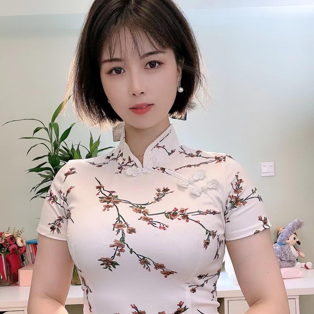 我是静静❤️（私信被封15天）