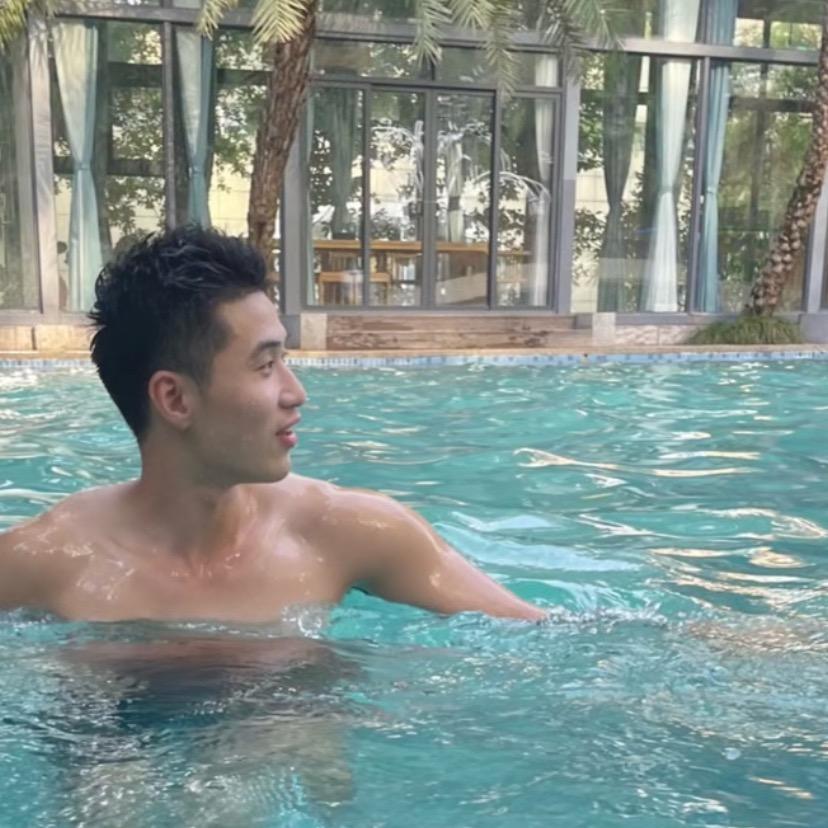 小霖爱投三分🏀