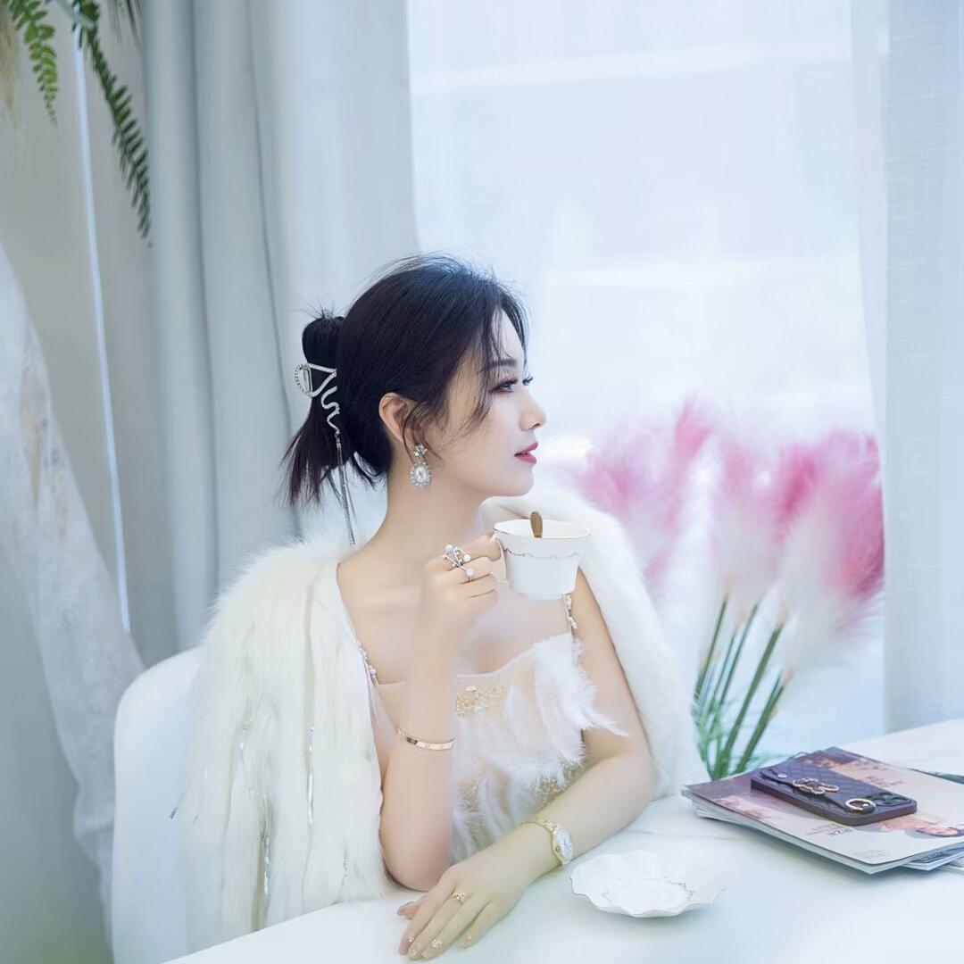 刘罗哥传媒（小洁）